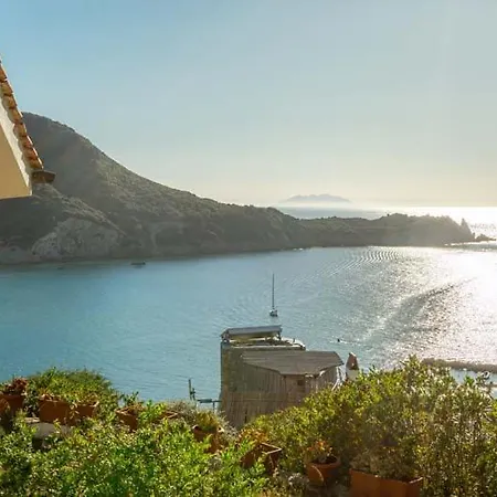 Apartment Giglio Rosso 1 *
